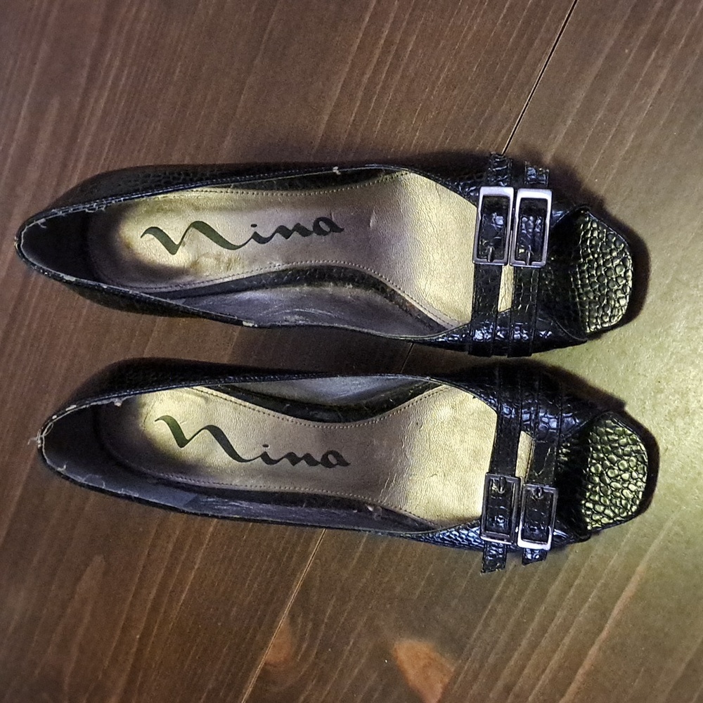 Vina, Ladies Black High Heels Snake Skin Pattern, size 7 1/2 M,  3 Inch Heels